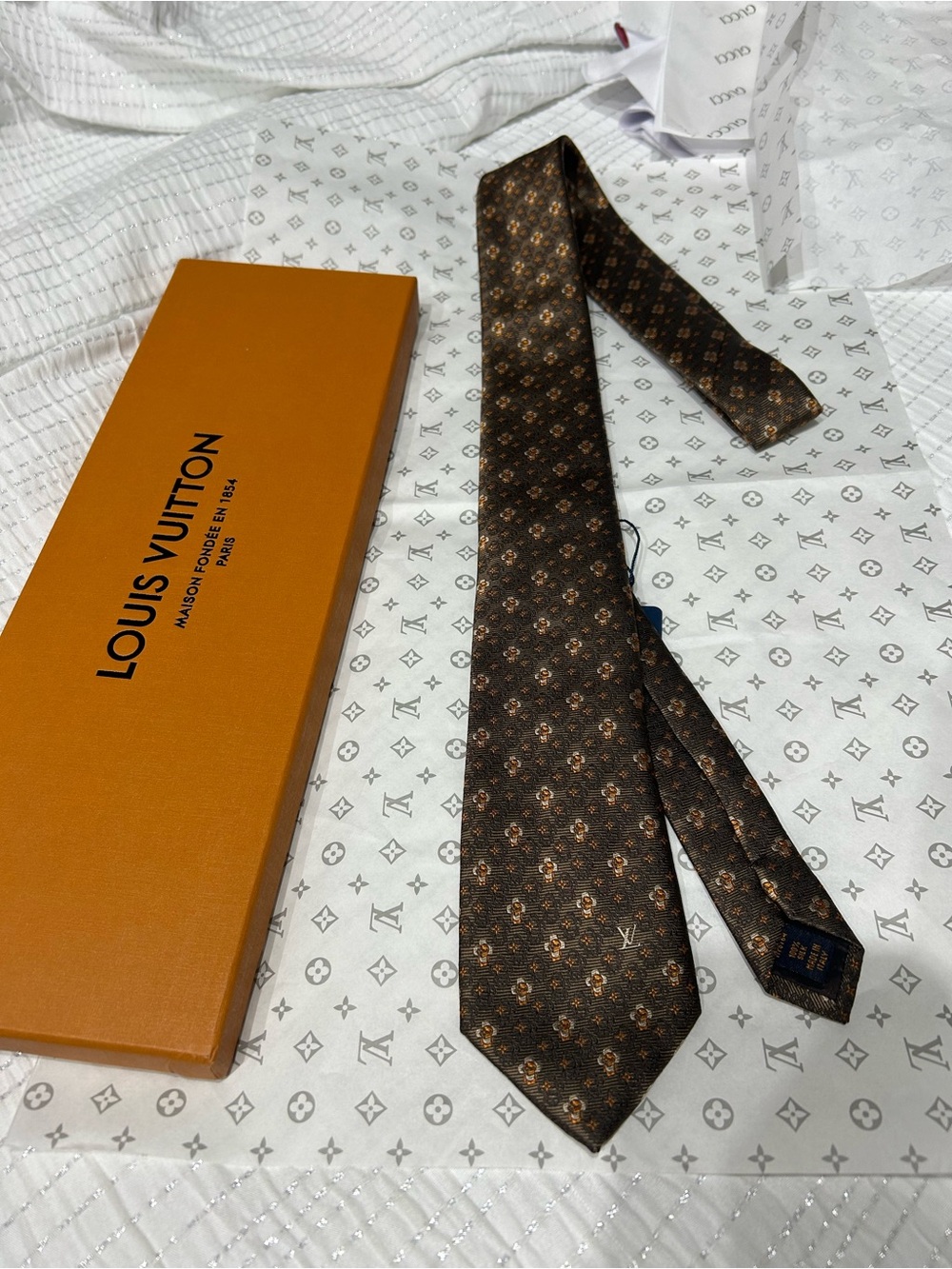 Louis Vuitton Brown and Gold Monogram Silk Tie